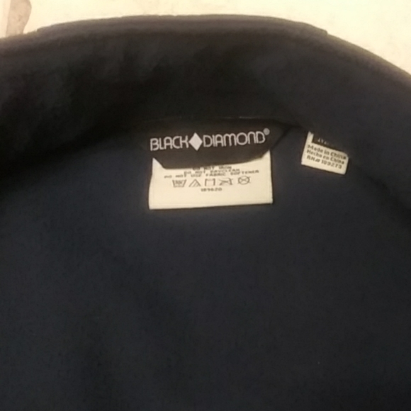 Men's outerware - Picture 3 of 3